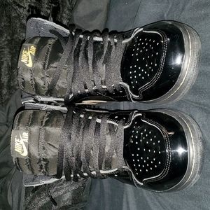 Patent leather jordan 1s
